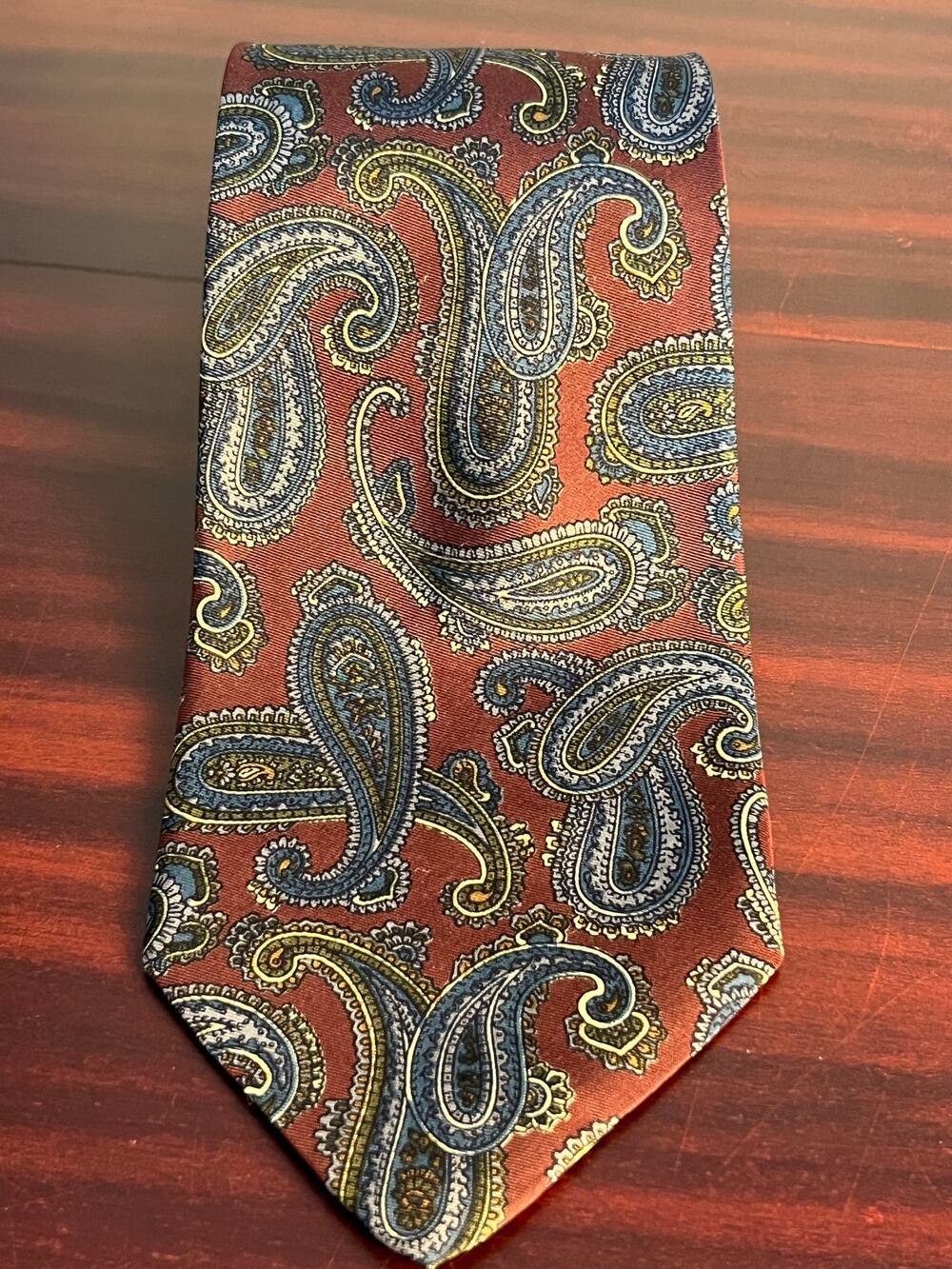 Robert Talbott for Brownstone Handsewn Silk Necktie Maroon Paisley